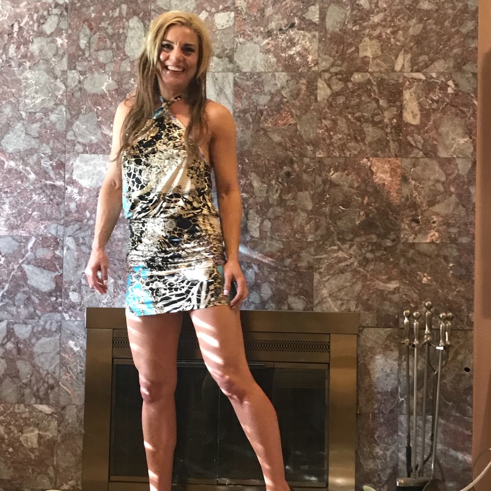 Party dress weekend final sale 💎💎💎 - Picture 4 of 8